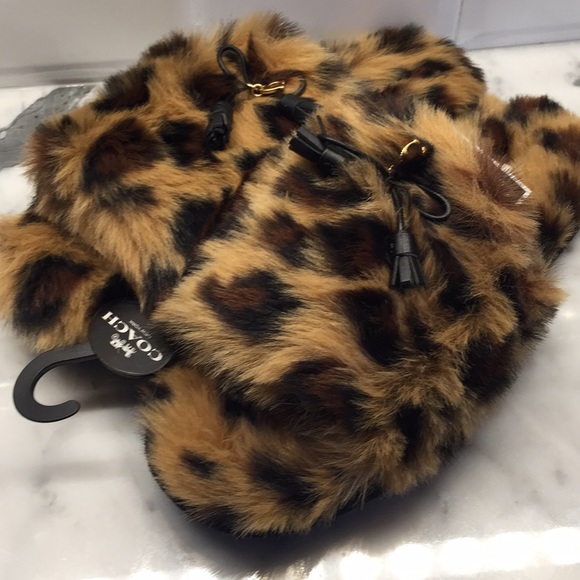 Coach fluffy slippers Clearance